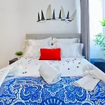 Central And Amazing Flat