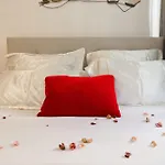 Central And Amazing Flat